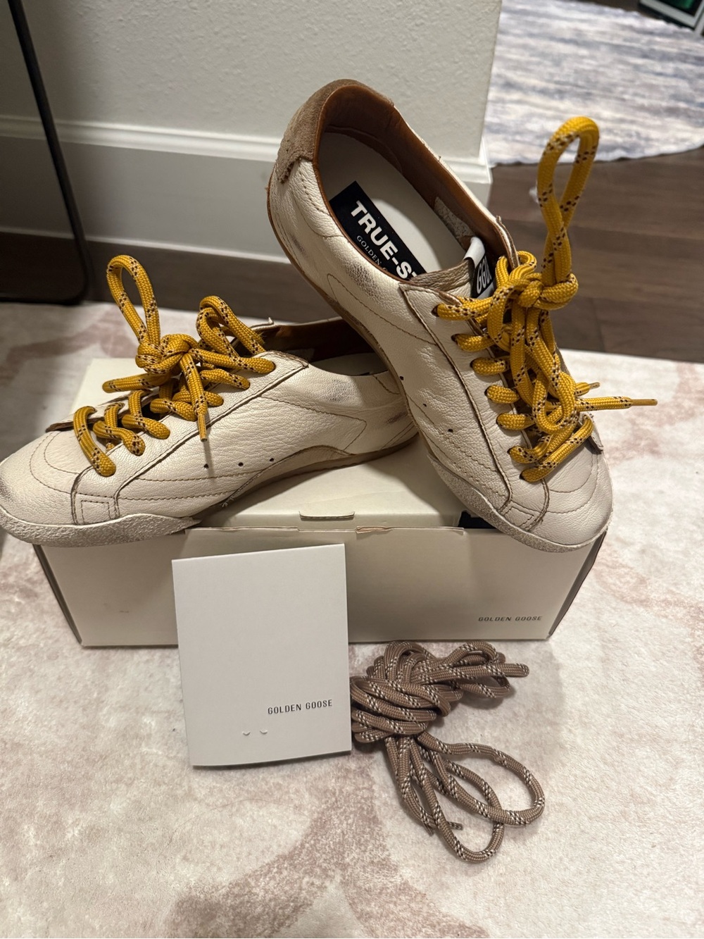 Golden Goose true star Leather Sneakers with Yellow Laces or gray/brown laces